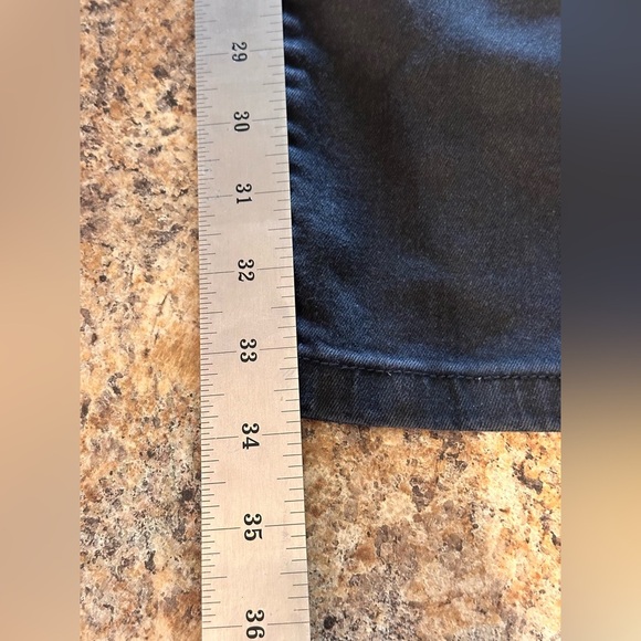 NWT Boohoo Man Tag Size 34 Men's Jeans Stretch Black Distressed w DOVES Design - Picture 15 of 16